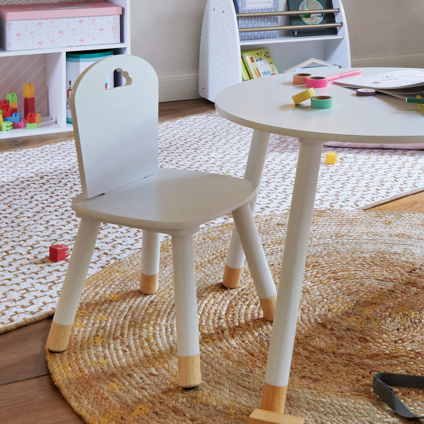 Chaise enfant douceur blanche Atmosphera for kids