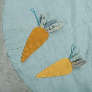 Tapis d'éveil trois petits lapins Moulin roty