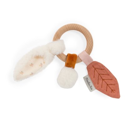 Anneau hochet bois après la pluie - lapin