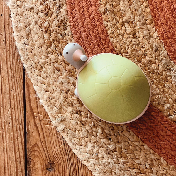 Veilleuse nomade trois petits lapins - tortue Moulin roty
