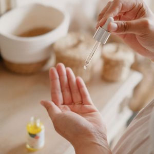 Huile précieuse éclat visage 30ml Neobulle