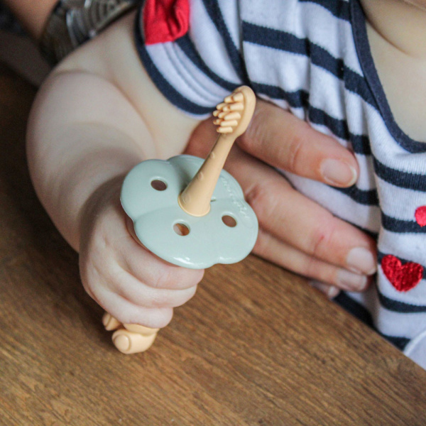 Lot de 2 brosses à dents avec huile premières dents bioseptyl Neobulle