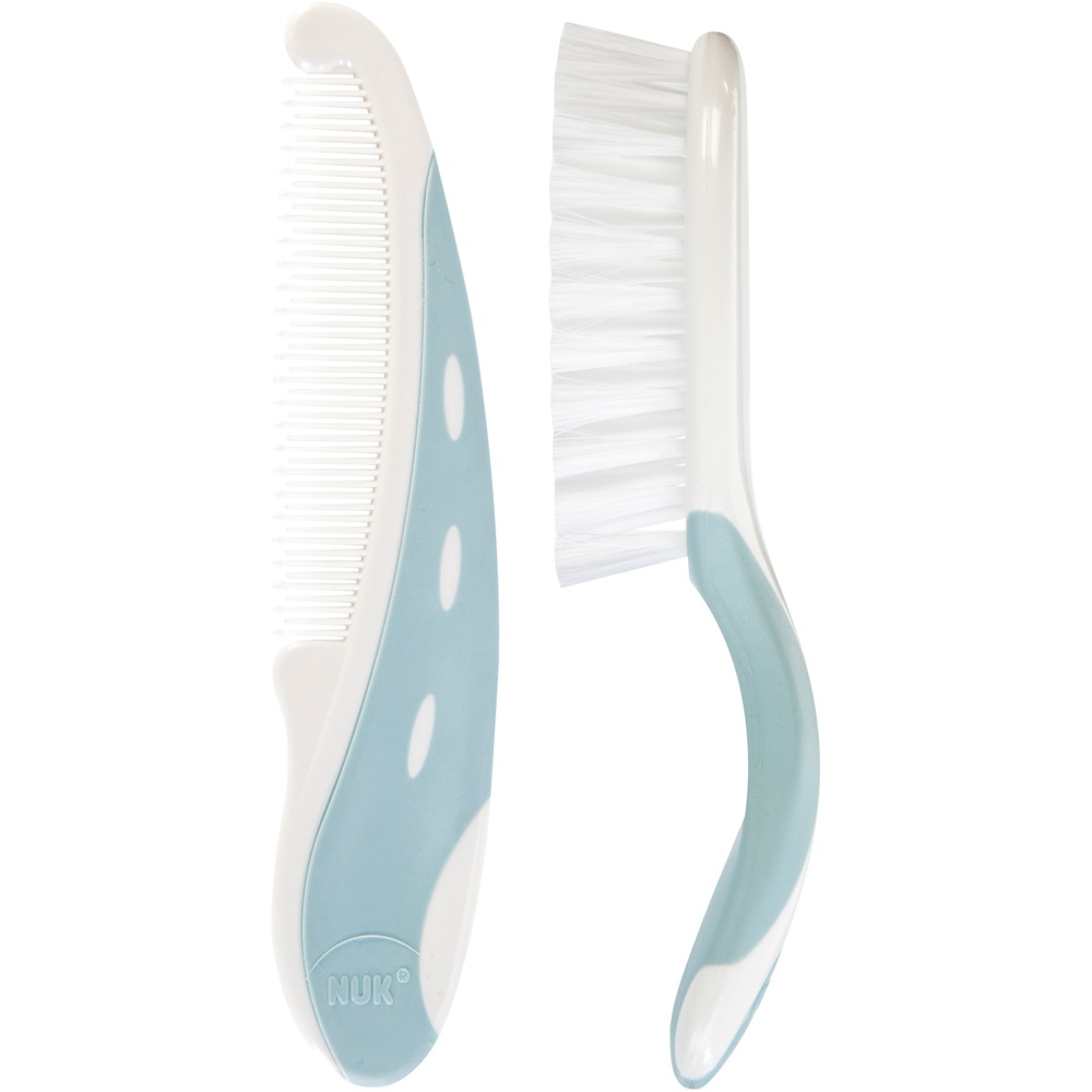 Brosse bébé et peigne bleu de Nuk sur allobébé