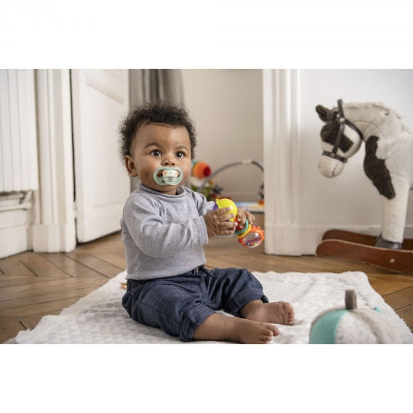 Lot de 2 sucettes soft touch nuit 18-36 m Tigex