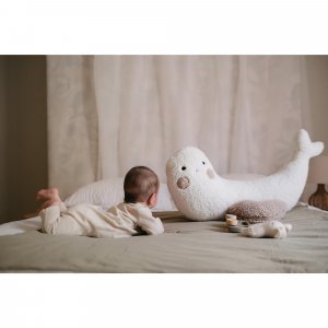 Coussin d'allaitement phoque en bouclette Tineo