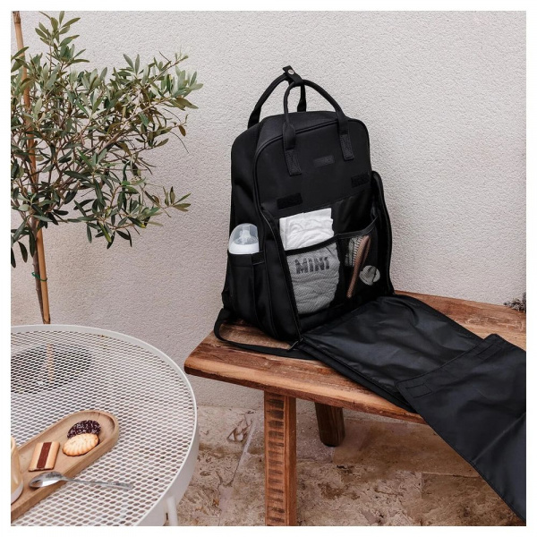 Sac à dos à langer matelassé noir Tineo