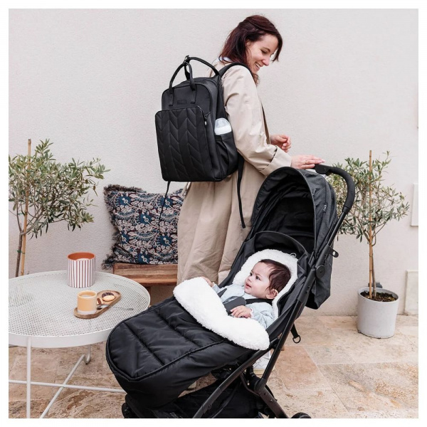 Sac à dos à langer matelassé noir Tineo