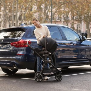 Siège auto i-size arra flex caviar Nuna