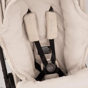 Chancelière et moufles pour poussette biscotti Nuna