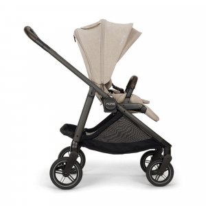 Poussette trio swiv + siège auto pipa next + nacelle lytl chateau Nuna