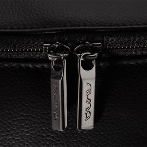 Sac à dos à langer essential caviar Nuna