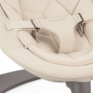 Transat leaf grow avec arche de jeux cloud Nuna