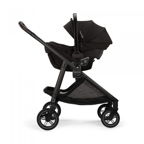 Poussette swiv caviar Nuna