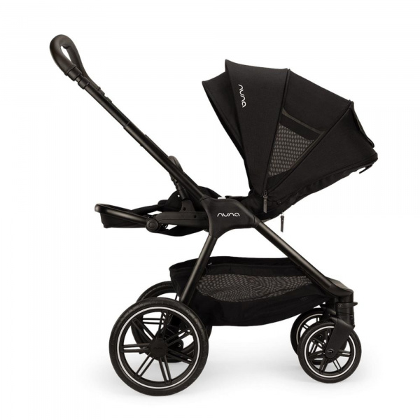 Poussette triv lx caviar Nuna
