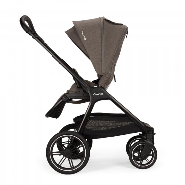 Poussette trio triv lx + siège auto arra flex + nacelle lytl thunder Nuna