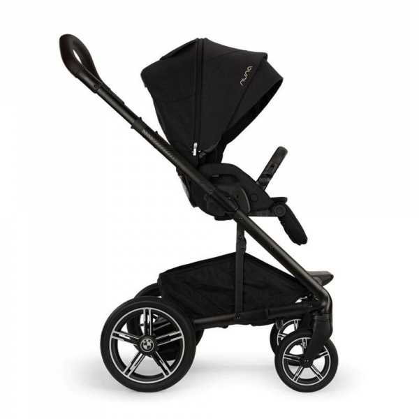 Poussette trio mixx next + siège auto pipa next + nacelle mixx caviar Nuna