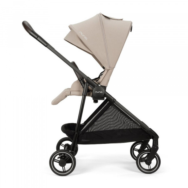 Poussette trio ixxa next + siège auto arra flex + nacelle lytl chateau Nuna