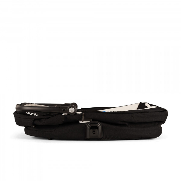 Poussette trio demi next caviar + siège auto arra flex caviar + nacelle demi next caviar Nuna