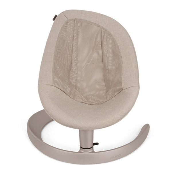 Transat leaf grow avec arche de jeux chateau Nuna