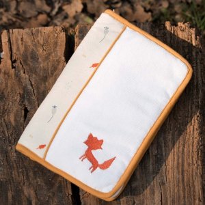 Protège carnet de santé bébé - cache cache en forêt Trois kilos sept