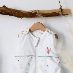 Gigoteuse hiver 0-6 mois cache cache en forêt Trois kilos sept