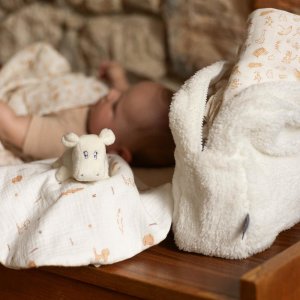 Doudou mouchoir tam tam hippo Trois kilos sept