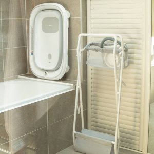 Pack baignoire pliable avec support et accessoires Trois kilos sept
