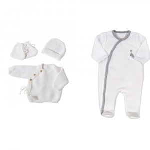 Ensemble de naissance Trois kilos sept