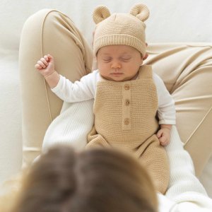 Bonnet bébé maille caramel naissance Trois kilos sept