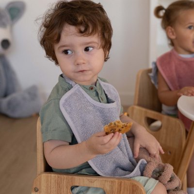 Bavoir maternelle gris