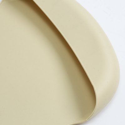 Bavoir silicone nougat