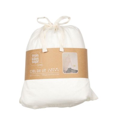 Ciel de lit - cache cache en foret