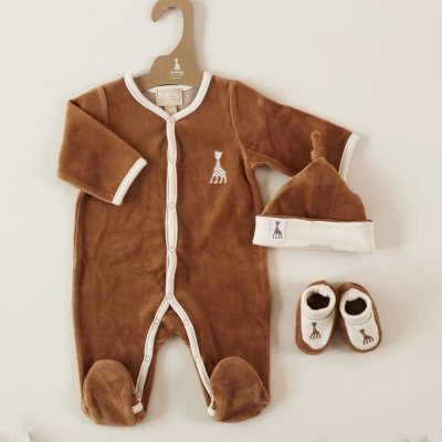 Ensemble de naissance sophie la girafe - camel