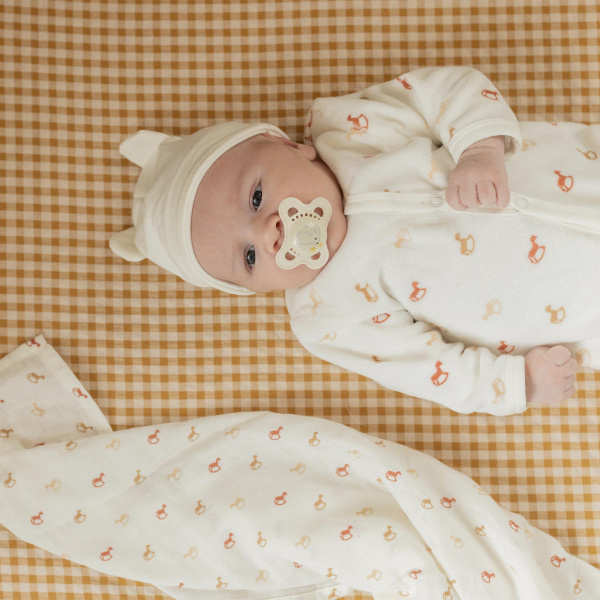 Bonnet bébé blanc oreille Trois kilos sept