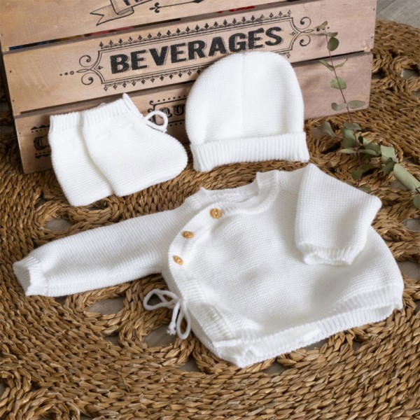 Ensemble naissance bébé brassière, bonnet et chaussons - blanc Trois kilos sept