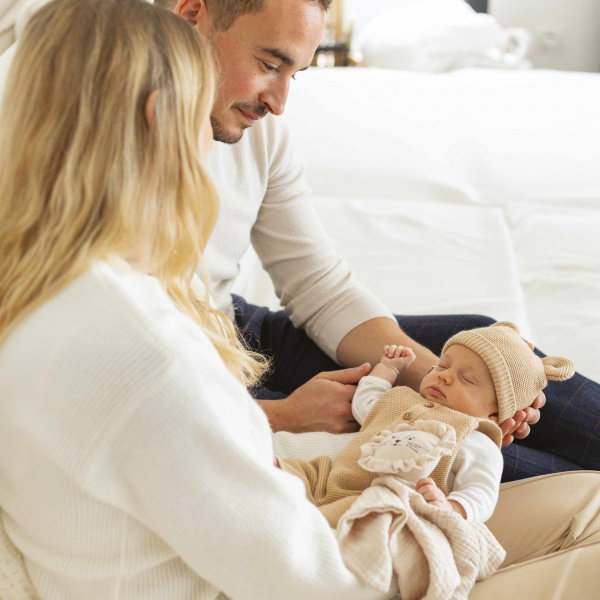 Bonnet bébé maille caramel naissance Trois kilos sept