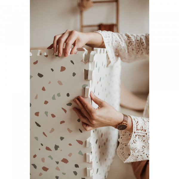 Tapis de jeu réversible 2 en 1 eevaa alphabet terrazzo Play & go