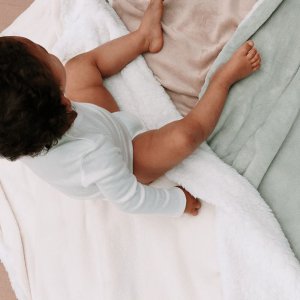 Couverture noisette/écru - 75x100cm - bi matière Babycalin