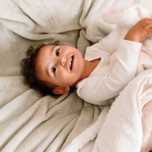 Couverture noisette/écru - 75x100cm - bi matière Babycalin