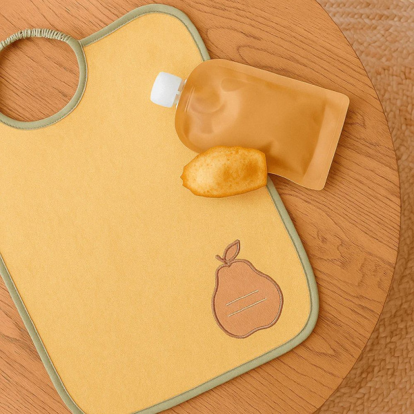 Lot de 2 bavoirs maternelle poire/pomme - je m'appelle - 35x38cm - fermeture élastiquée Babycalin