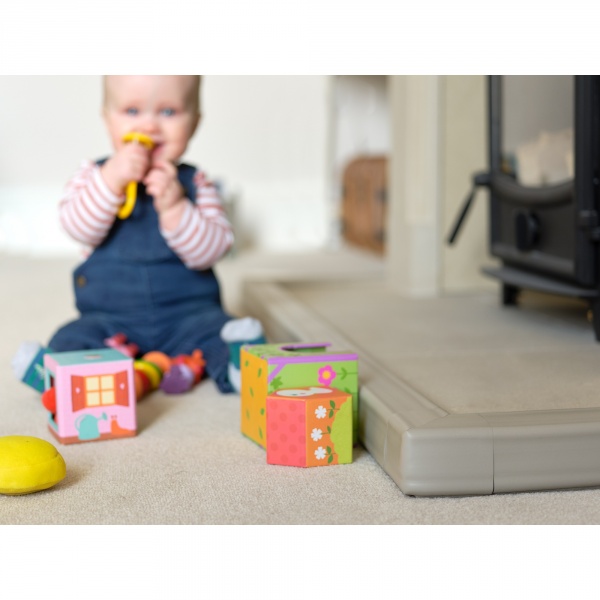 Kit protection cheminée mousse antichoc et coins gris clair Prince lionheart