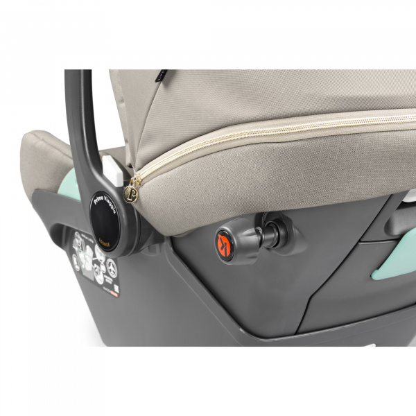 Siège auto i-size primo viaggio lounge astral Peg perego