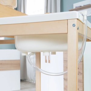 Table à langer avec baignoire baby pool et matelas à langer blanc Roba