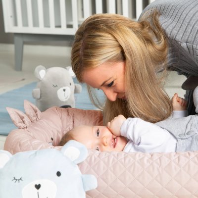 Réducteur de lit bébé lapin lily rose