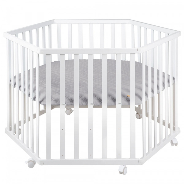 Parc bébé hexagonal sur roulettes bois blanc et tapis de parc gris Roba