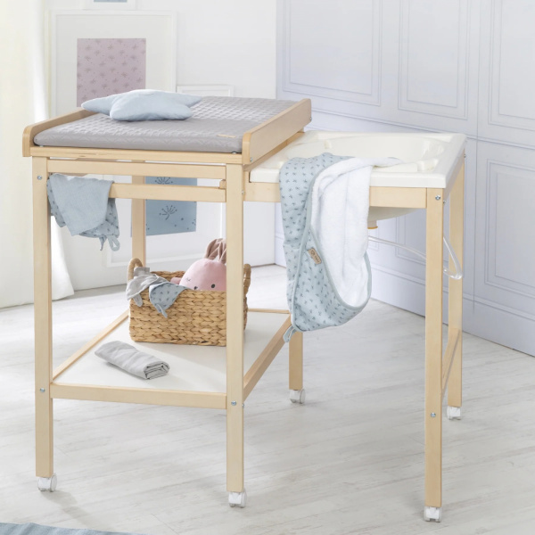 Table à langer avec baignoire baby pool et matelas à langer gris Roba
