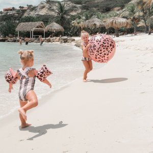 Ballon gonflable arroseur léopard Swim essentials