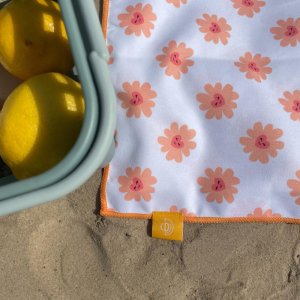 Serviette floral love microfibre 135x65 cm Swim essentials