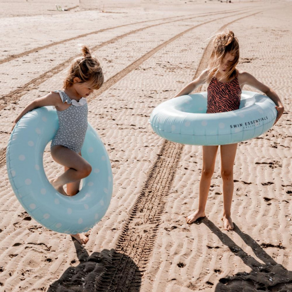 Bouée gonflable 90 cm pois bleu Swim essentials