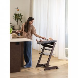 Chaise haute tripp trapp chêne warm brown Stokke